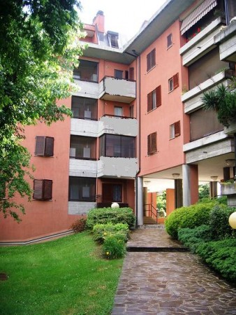 MONOLOCALE IN PESCHIERA BORROMEO (MI) - Rif. 42-C